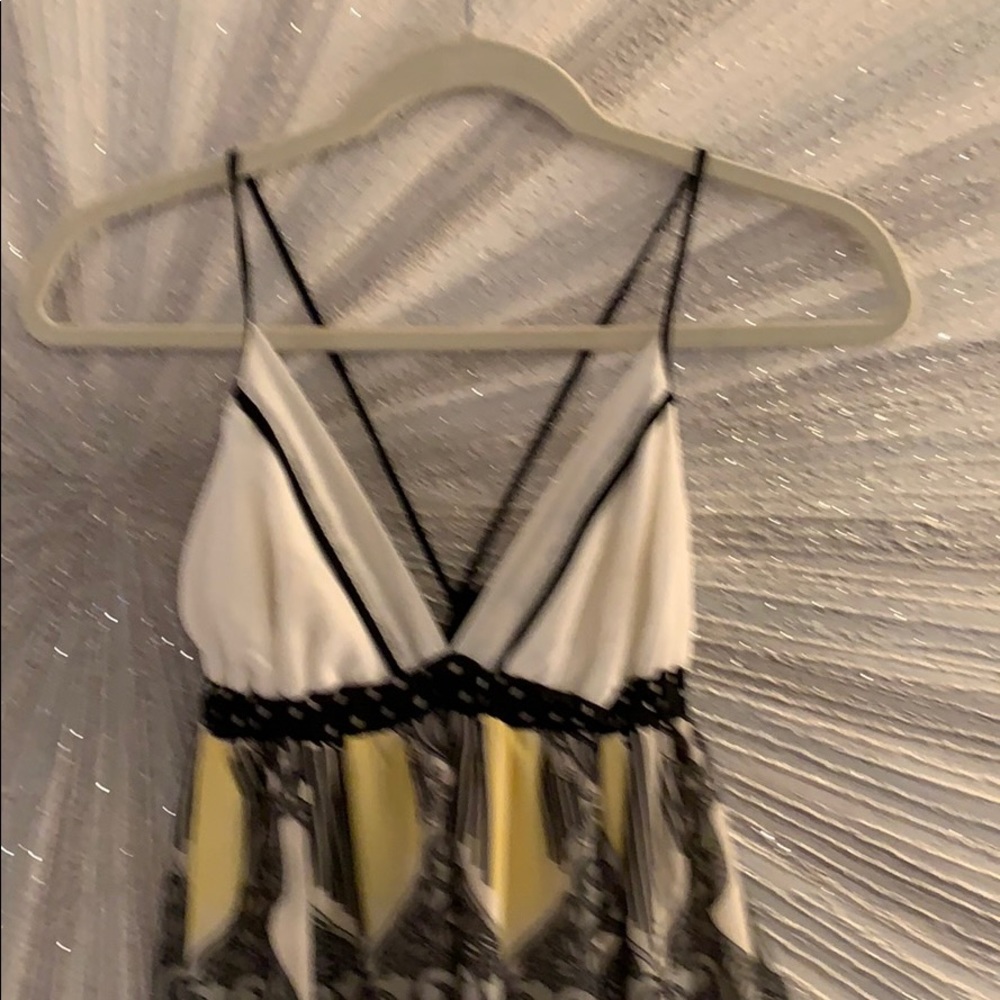 Dress - Picture 4 of 5